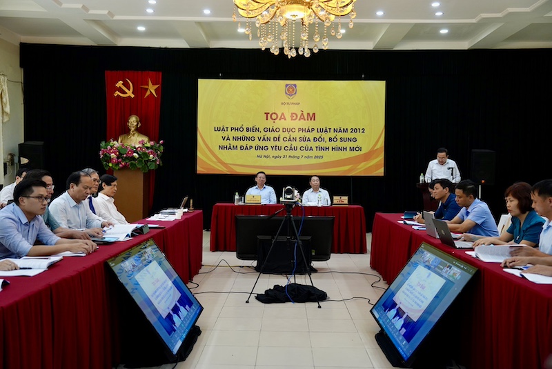 Tiếp tục hoàn thiện quy định về phổ biến, giáo dục pháp luật đáp ứng yêu cầu tình hình mới